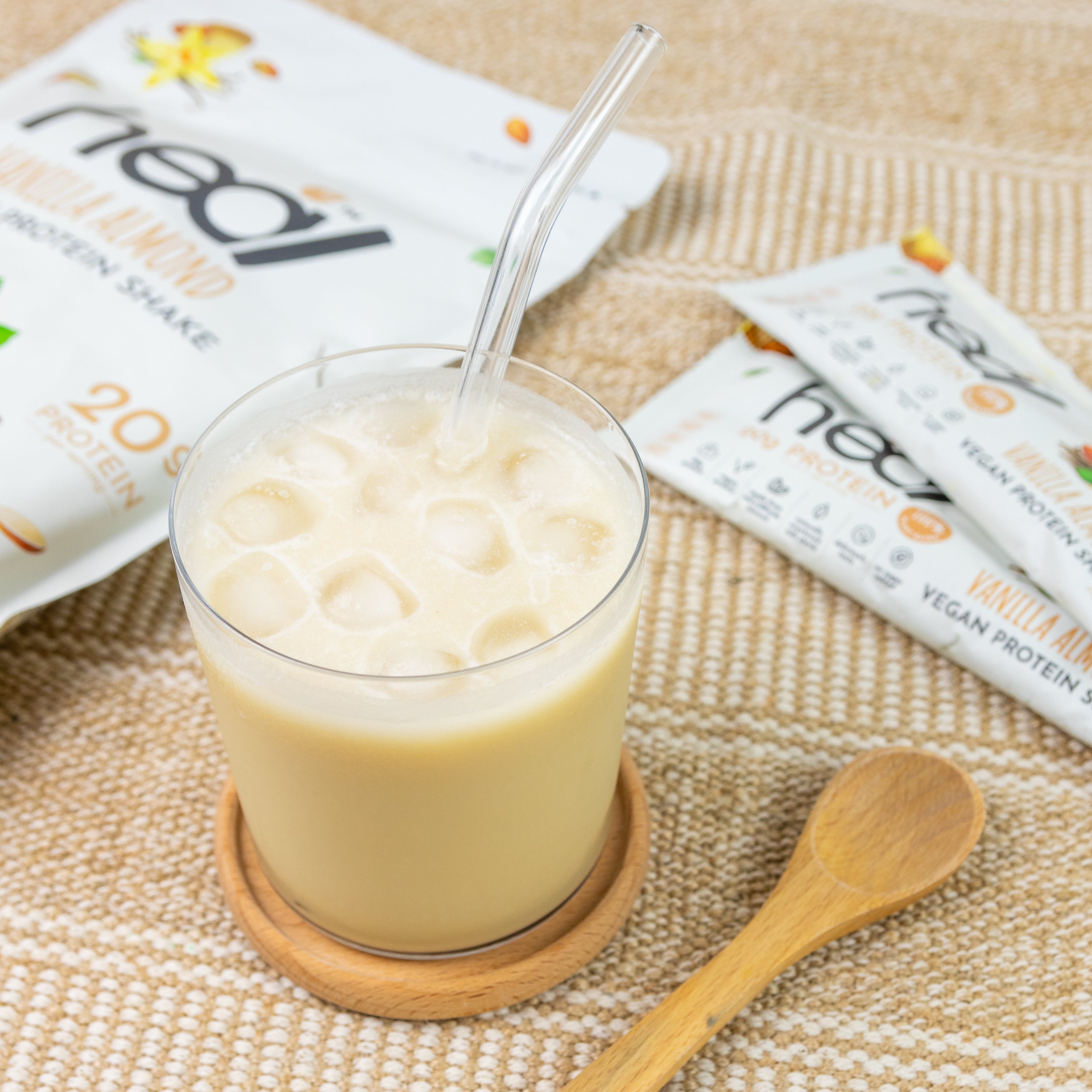 Heal Vanilla Almond Vegan Protein Shake, 16 Sachets (35g)
